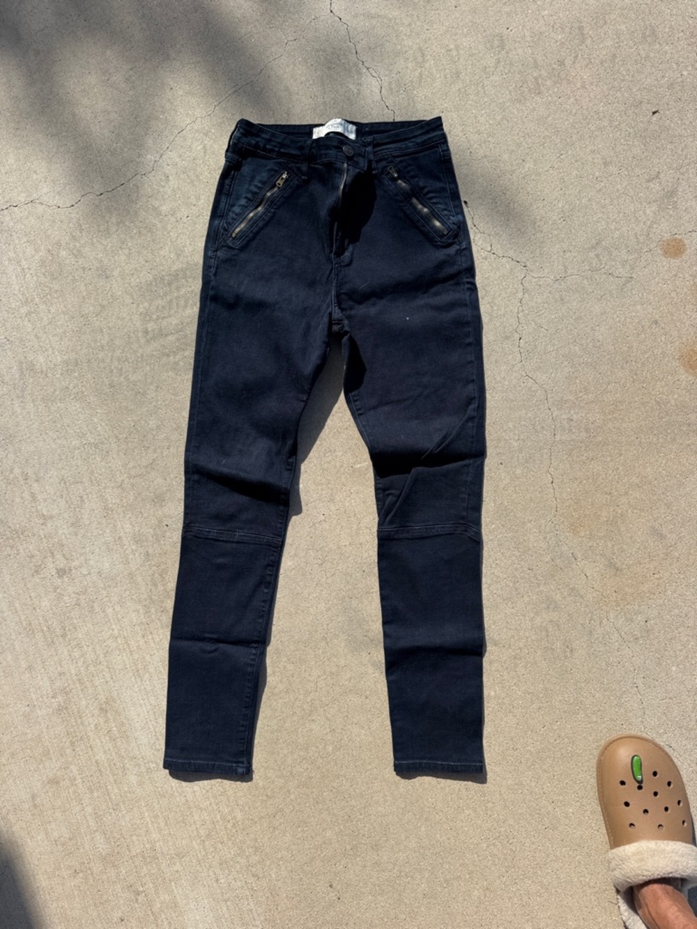 Abercrombie & Fitch Black High-Rise Zip-Pocket Skinny Jeans